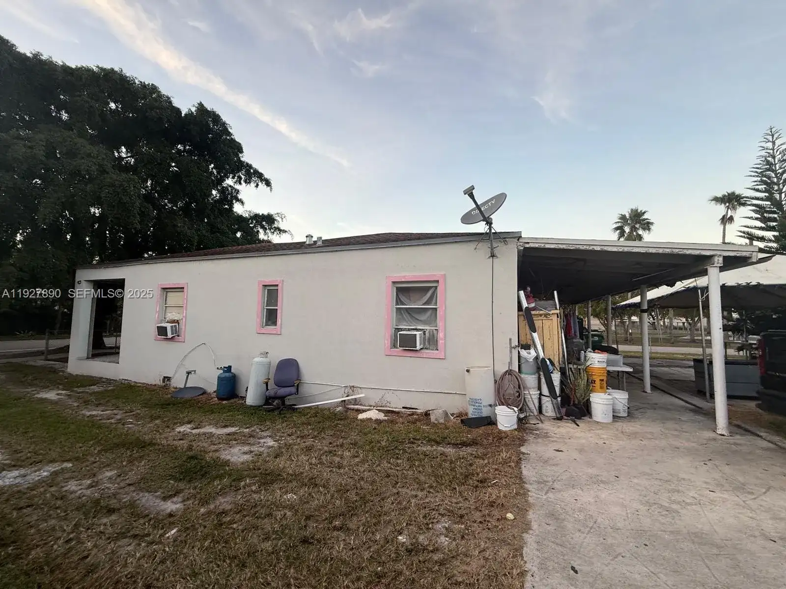 3090 NW 33rd St, Miami FL 33142 photo 3