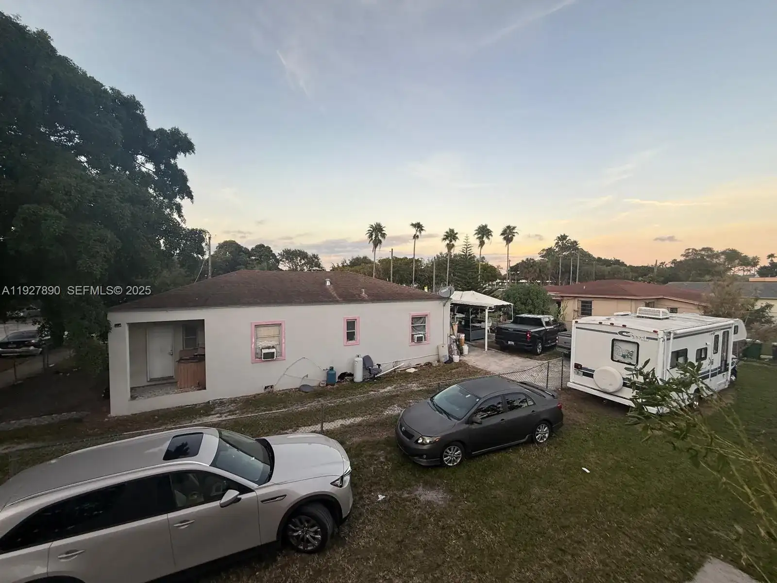 3090 NW 33rd St, Miami FL 33142 photo 4