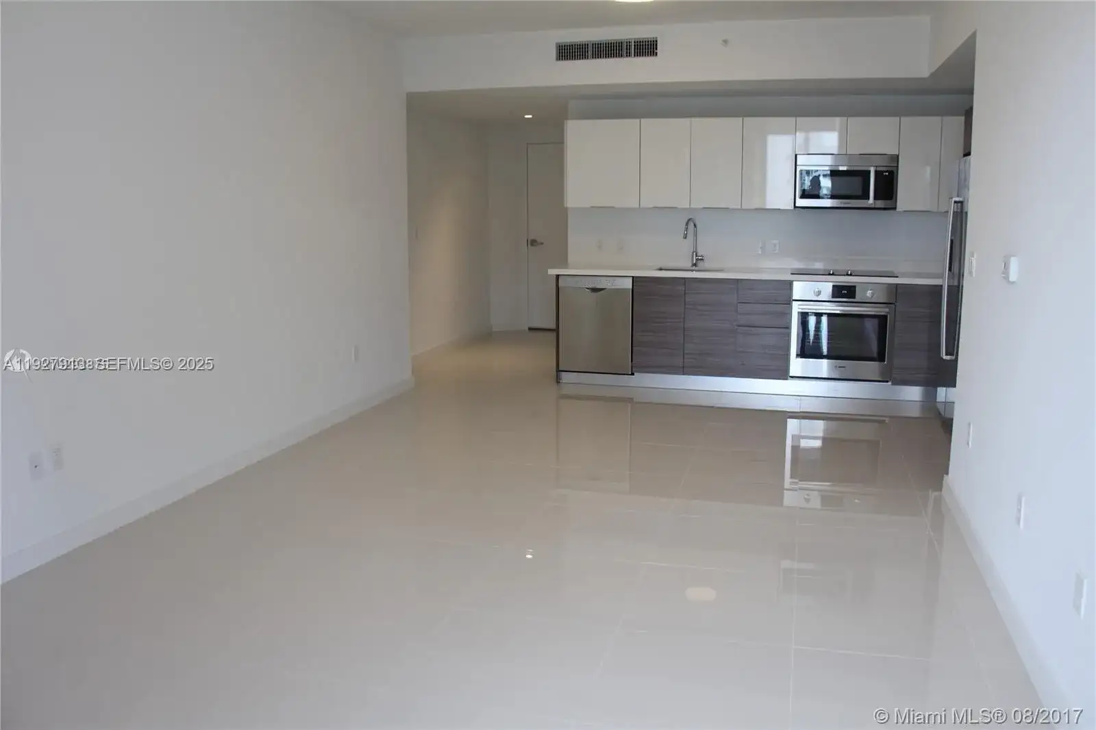 1010 SW 2nd Ave # 810, Miami FL 33130 photo 4
