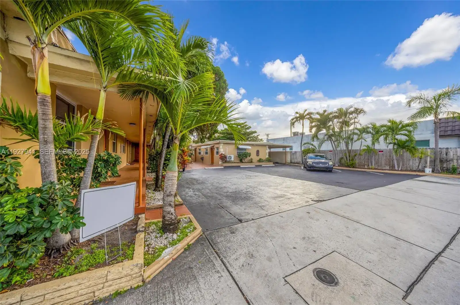 6124 Pembroke Rd # 8, Miramar FL 33023 photo 3