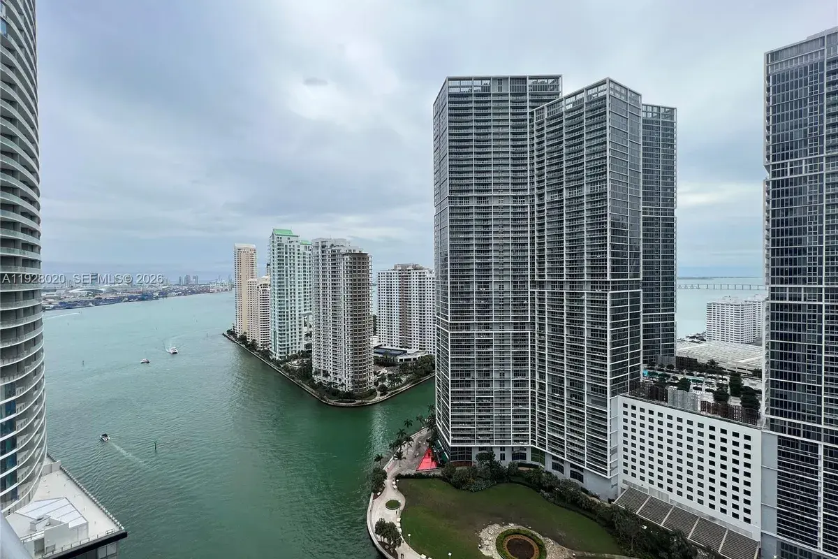 200 Biscayne Boulevard Way # 3106, Miami FL 33131