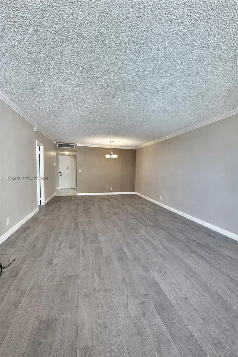 600 Three Islands Blvd # 1014, Hallandale Beach FL 33009