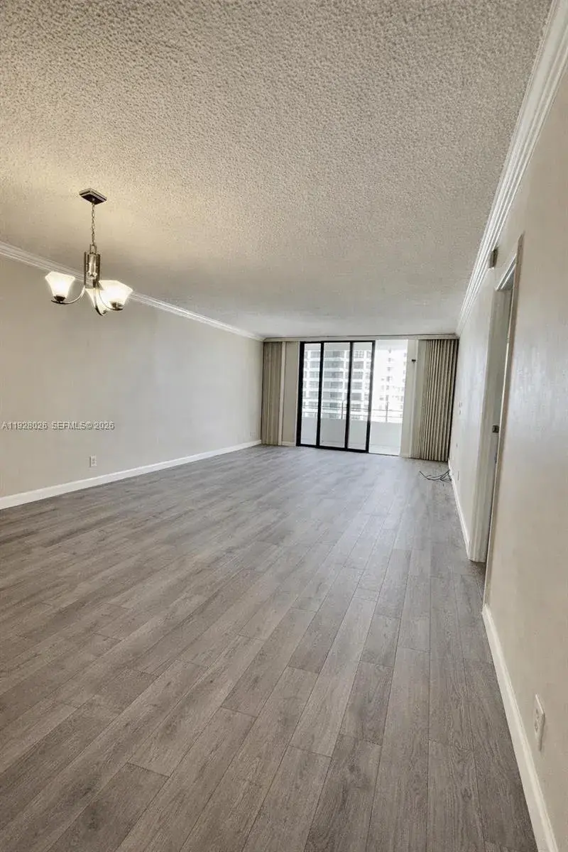 600 Three Islands Blvd # 1014, Hallandale Beach FL 33009