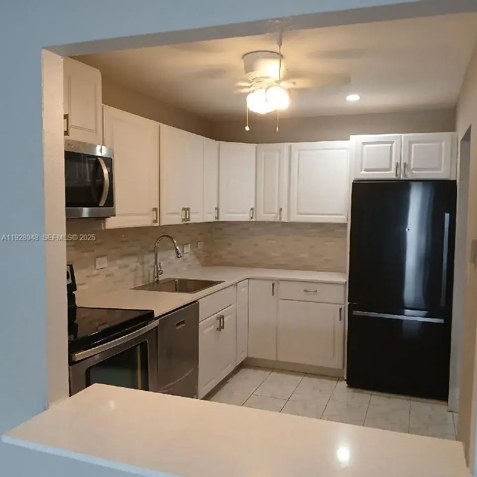 20505 E Country Club Dr # 138, Aventura FL 33180