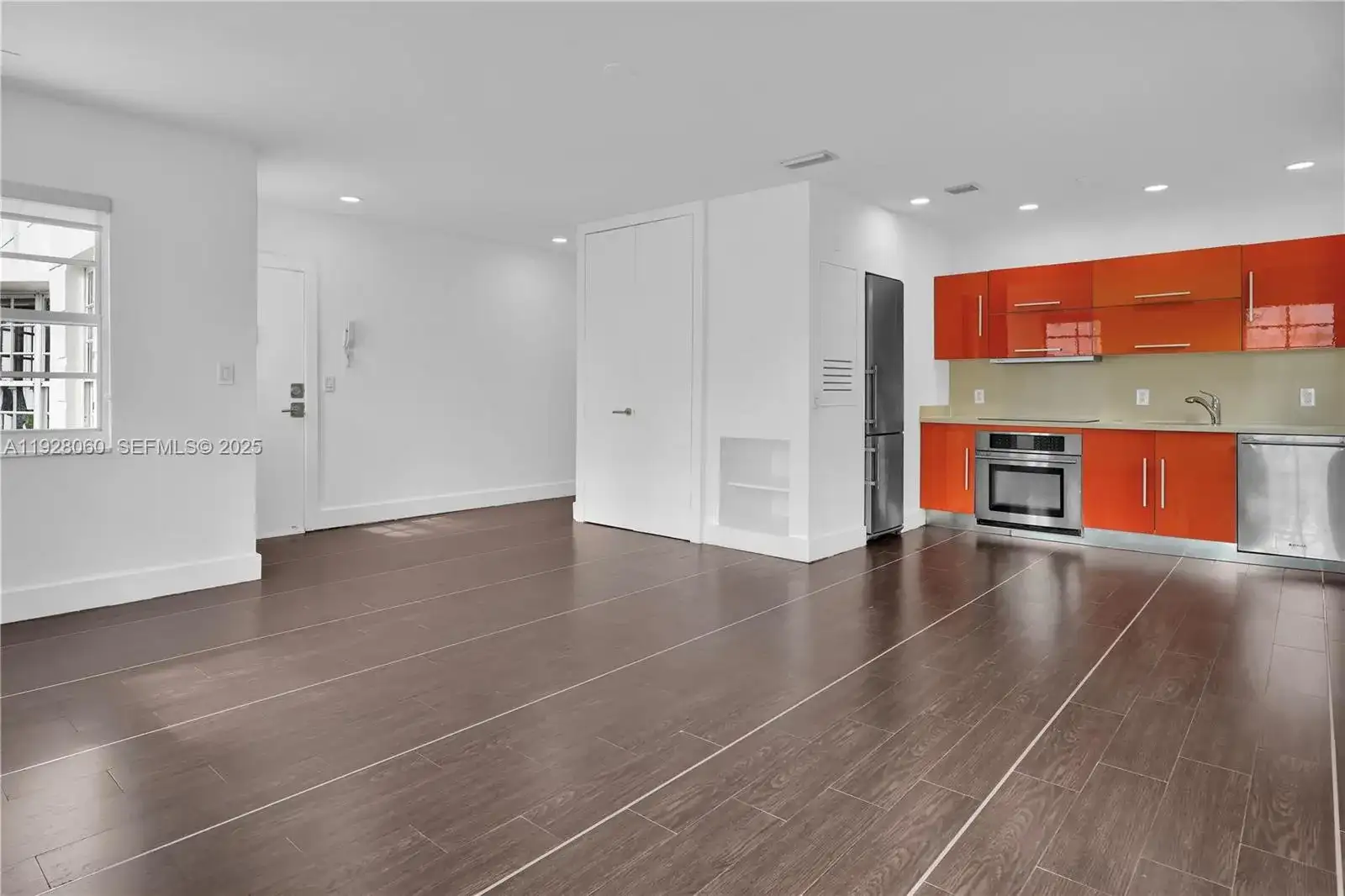 1457 MERIDIAN AV # 204, Miami Beach FL 33139 photo 3