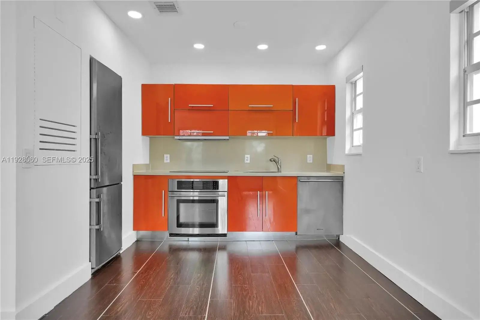 1457 MERIDIAN AV # 204, Miami Beach FL 33139 photo 4