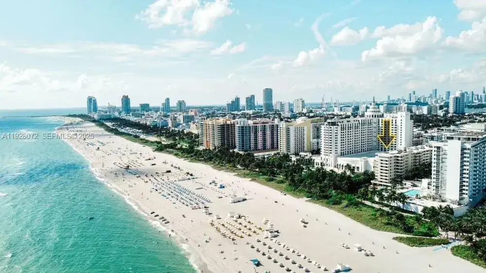 2 bedroom 2 bath Residential for sale at 1621 Collins # 406, Miami Beach FL 33139