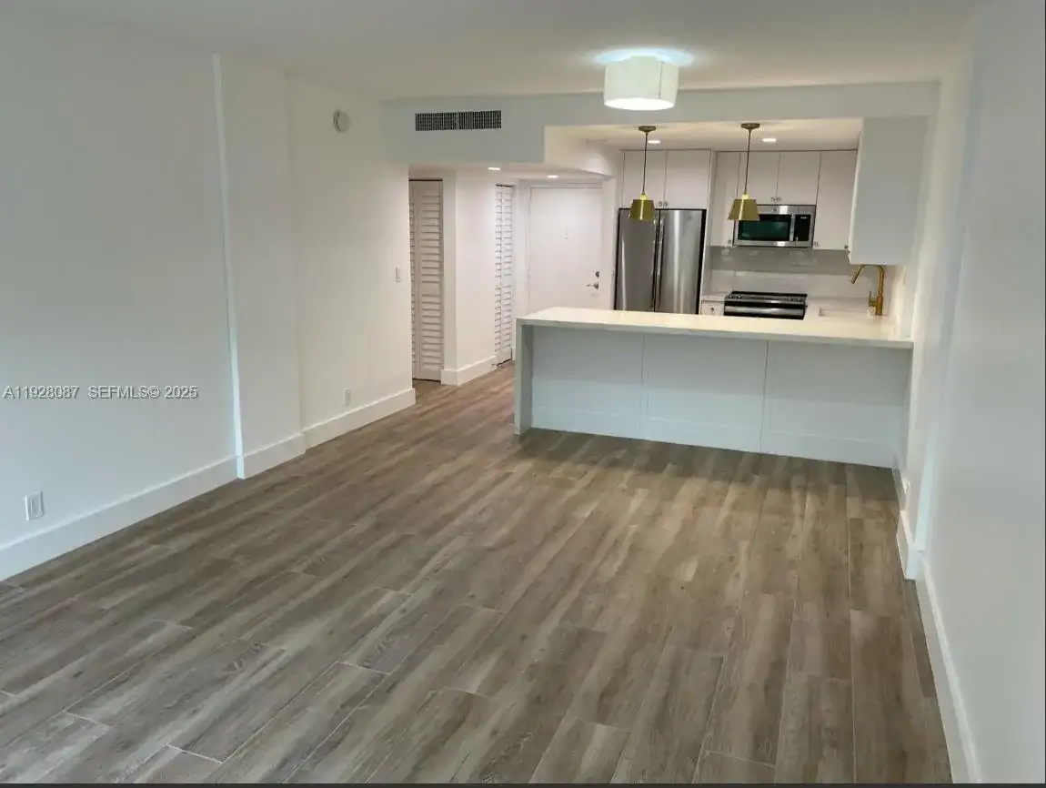 100 Edgewater Dr # 101, Coral Gables FL 33133 photo 2