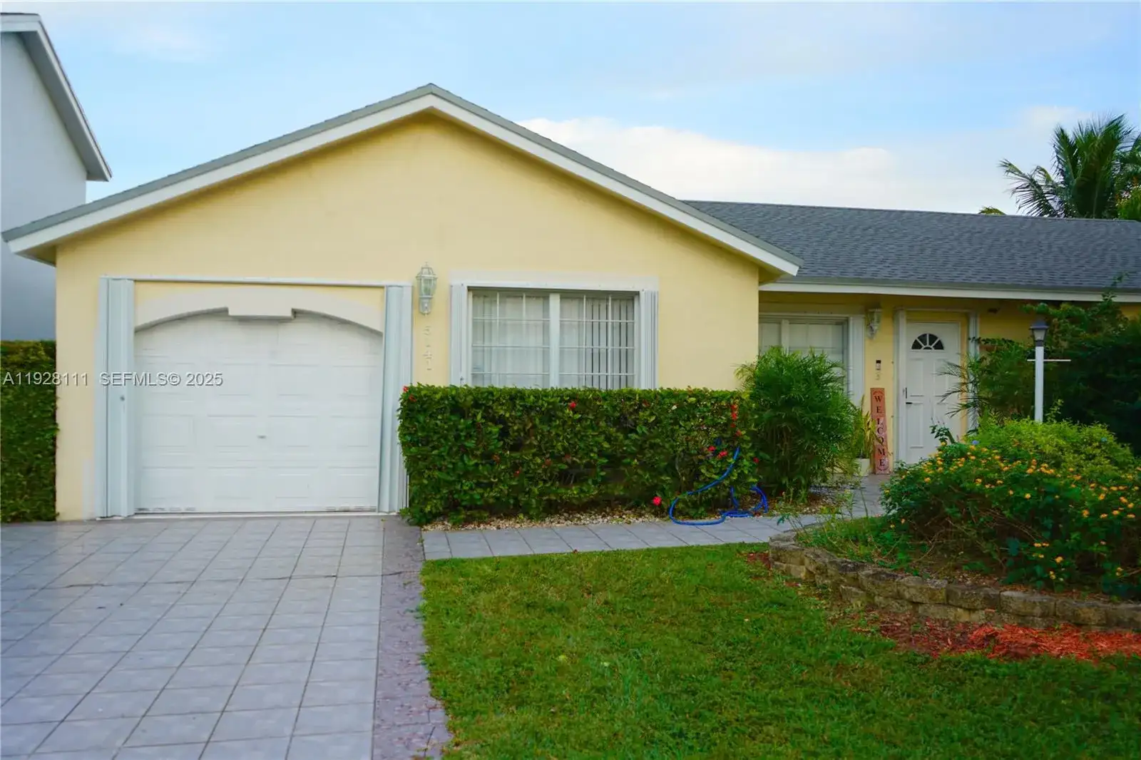 5141 NW 101st Pl, Doral FL 33178 photo 2