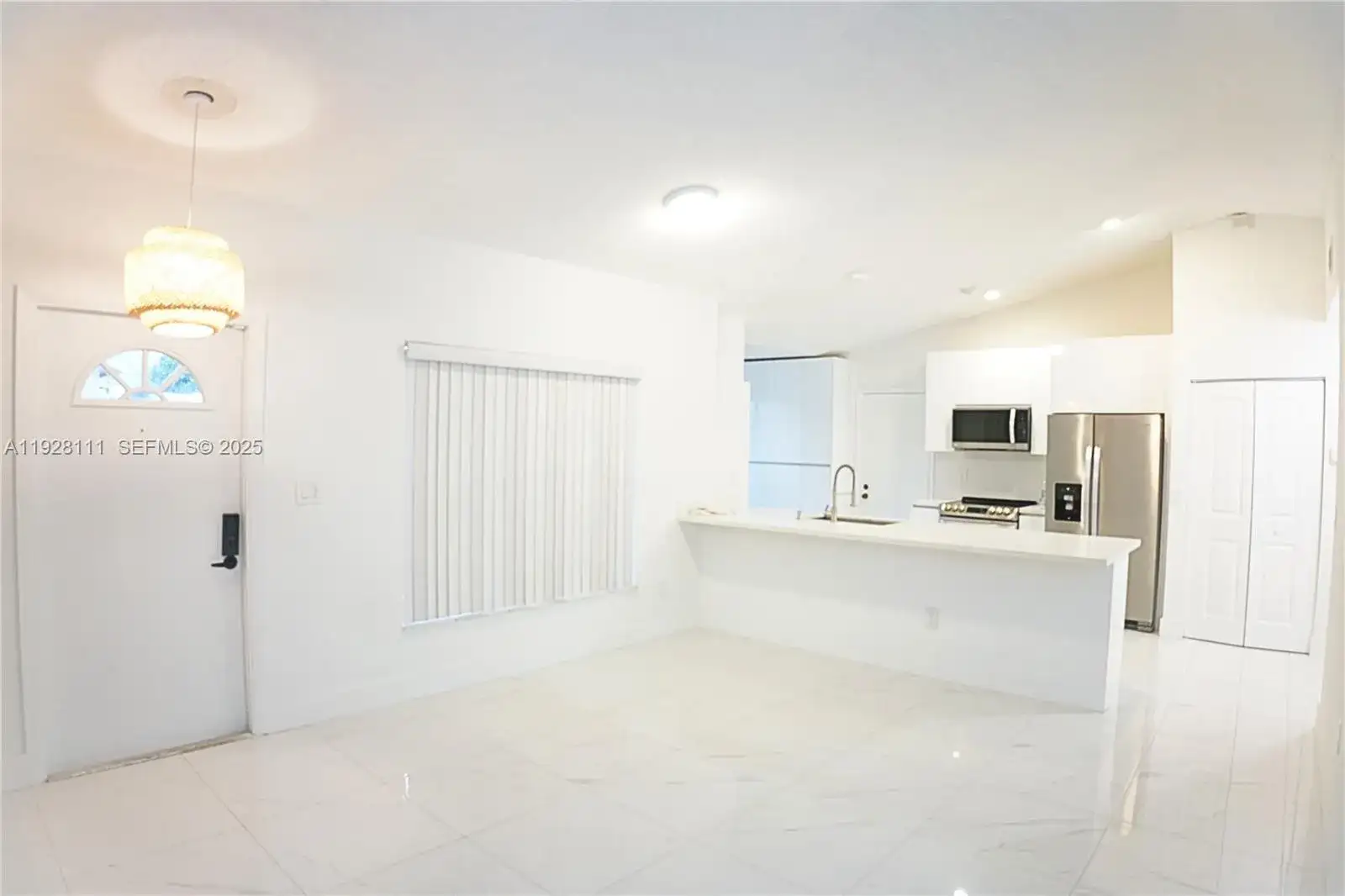 5141 NW 101st Pl, Doral FL 33178 photo 3