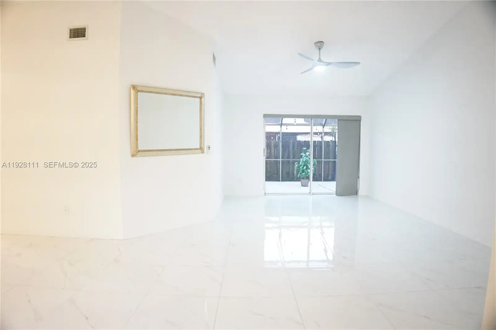 5141 NW 101st Pl, Doral FL 33178 photo 5