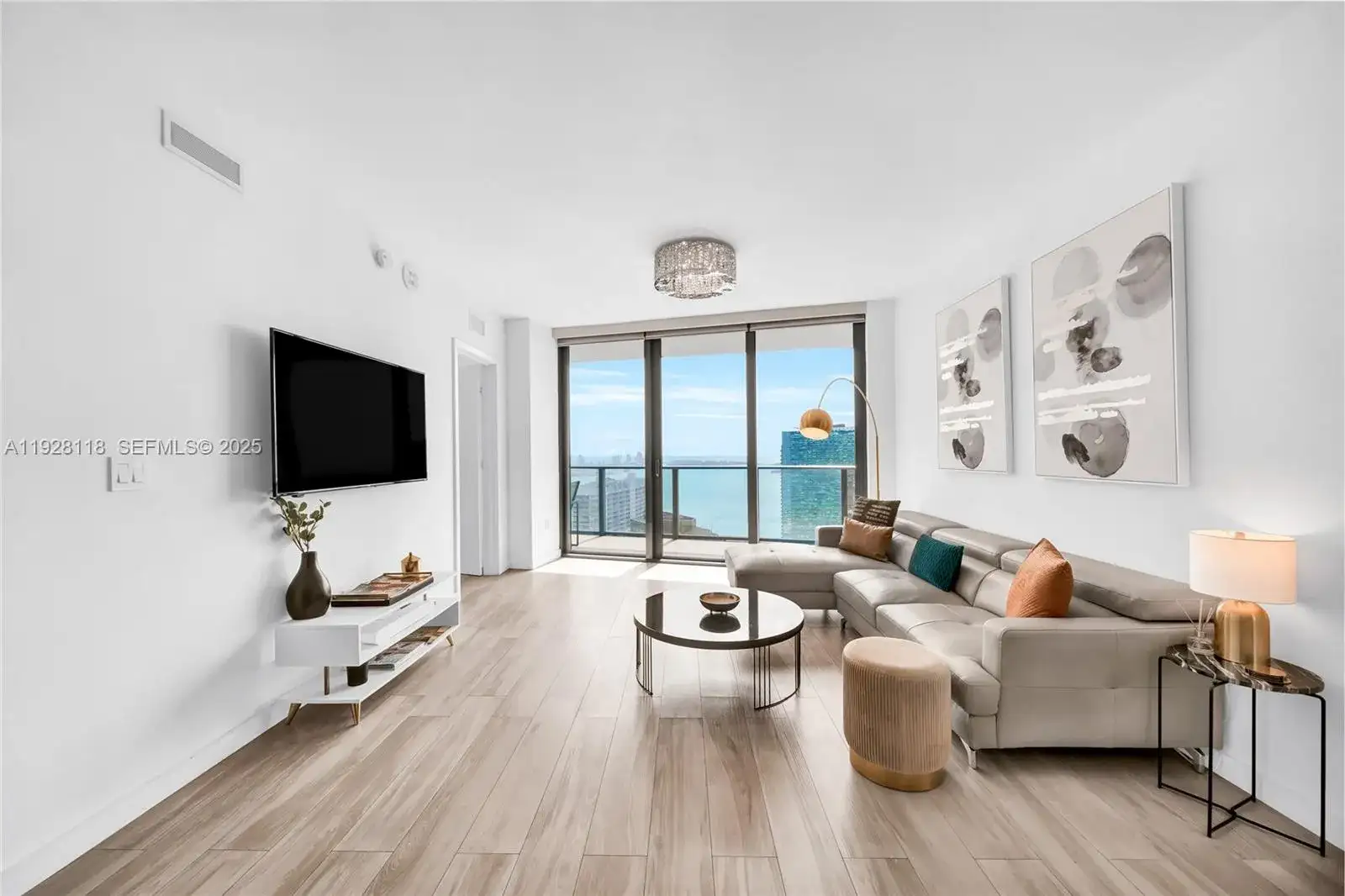 1300 S Miami Ave # 4402, Miami FL 33130 photo 3