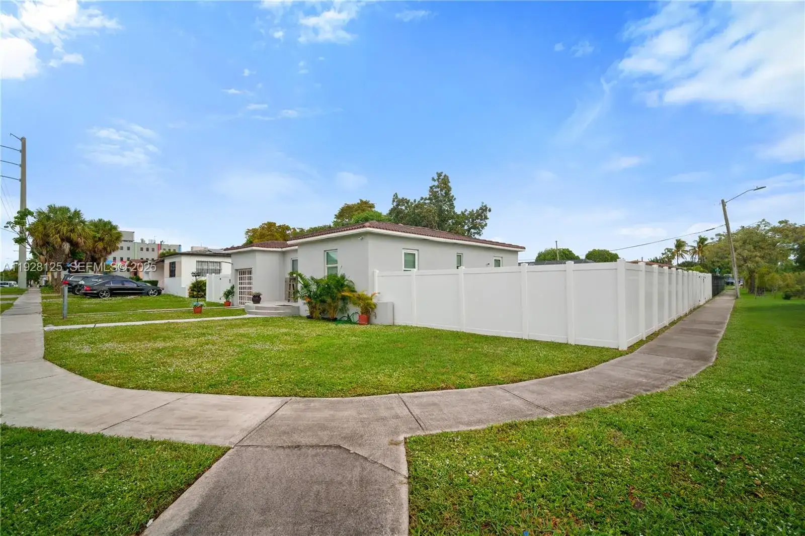 16101 NE 11th Ave # 0, North Miami Beach FL 33162 photo 4