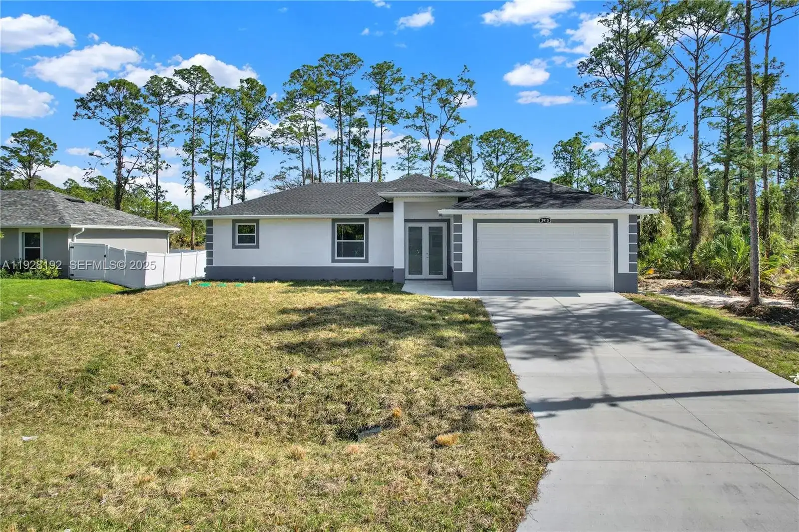 2910 Flora Ave N, Lehigh Acres FL 33971 photo 2