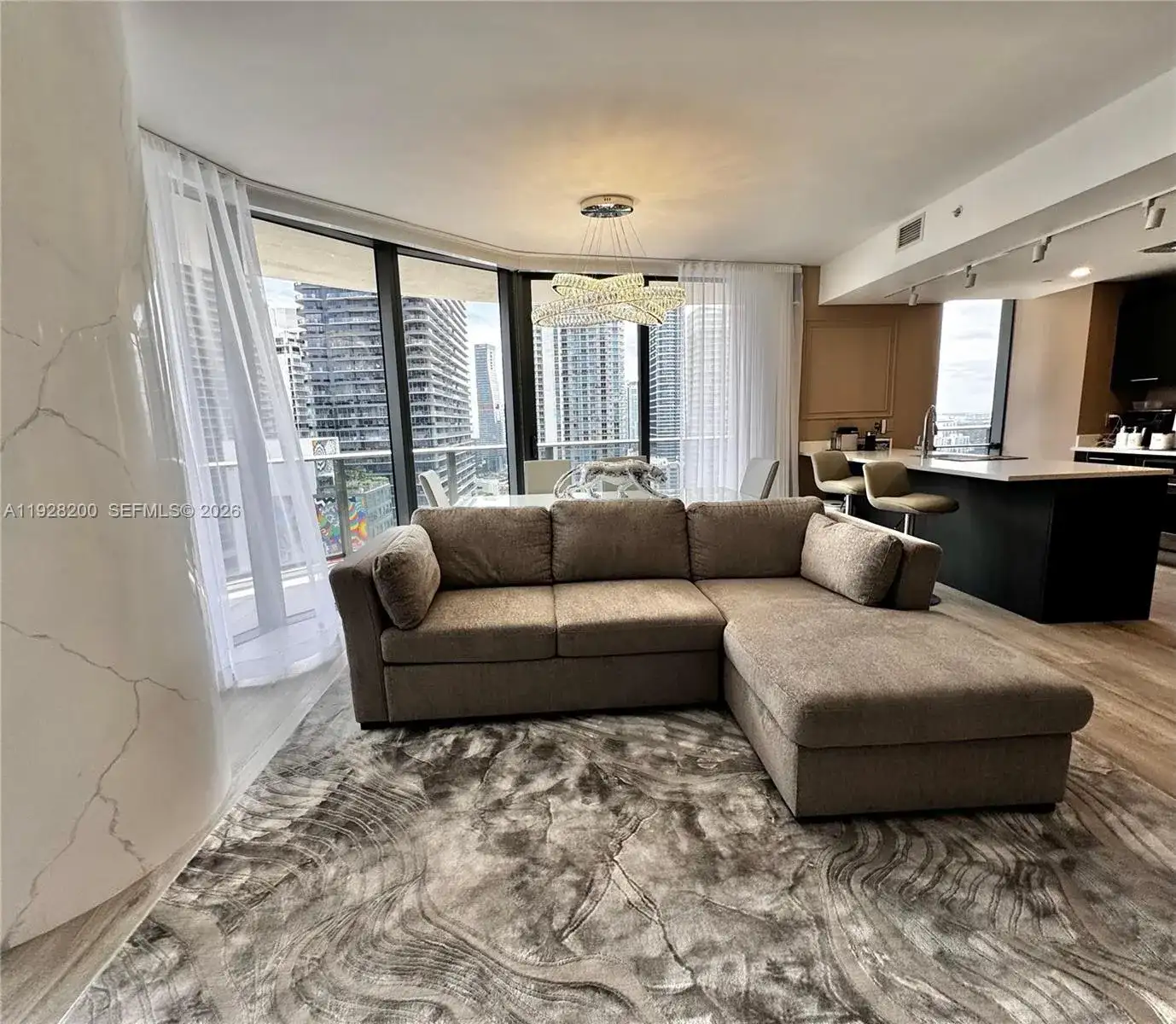 45 SW 9th St # 2303, Miami FL 33130 photo 2