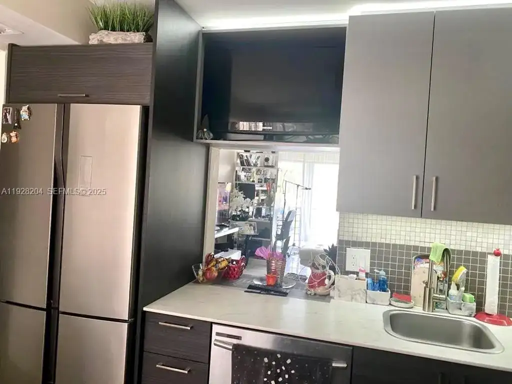 18900 NE 14th Ave # 205, Miami FL 33179 photo 4