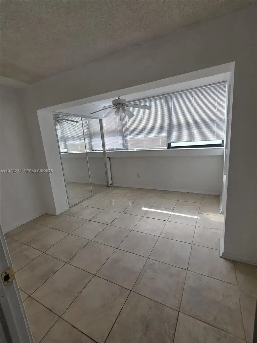 2000 Biarritz Dr # 202, Miami Beach FL 33141 photo 3