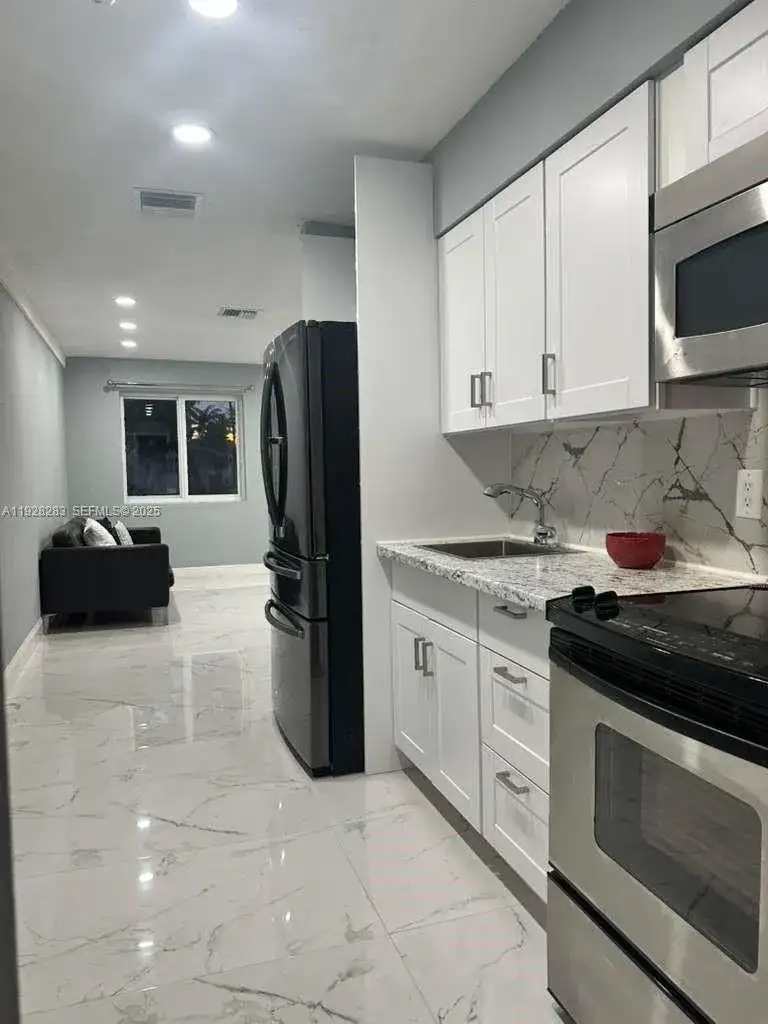 4960 SW 28th Ter, Dania Beach FL 33312 photo 5