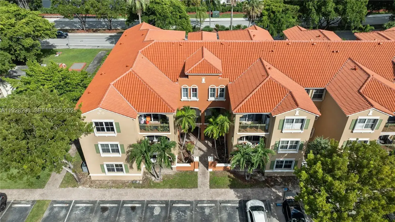 6500 NW 114th Ave # 1032, Doral FL 33178 photo 2