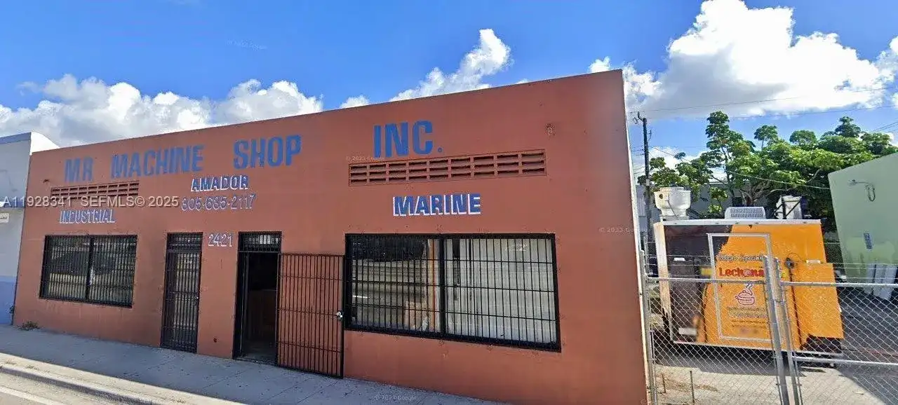 2421 NW 27th Ave, Miami FL 33142 photo 5