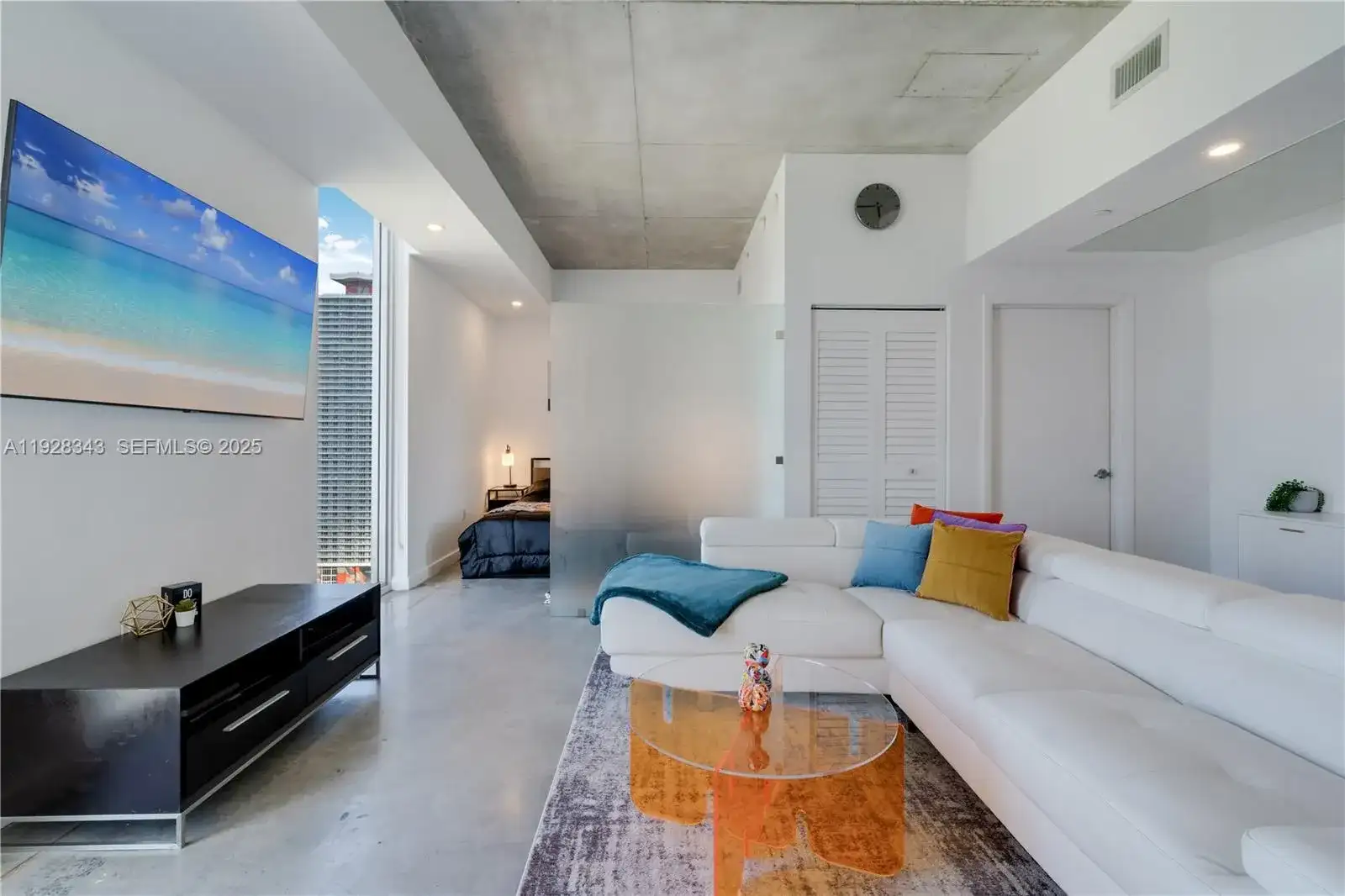 151 SE 1st St # 3008, Miami FL 33131 photo 5