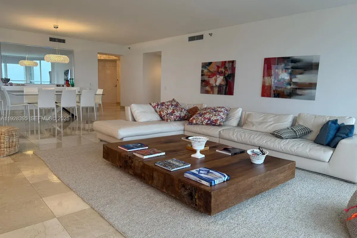 21150 E Point Pl # 1001, Aventura FL 33180