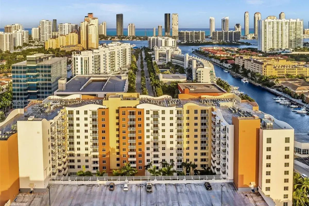 18800 NE 29th Ave # 822, Aventura FL 33180