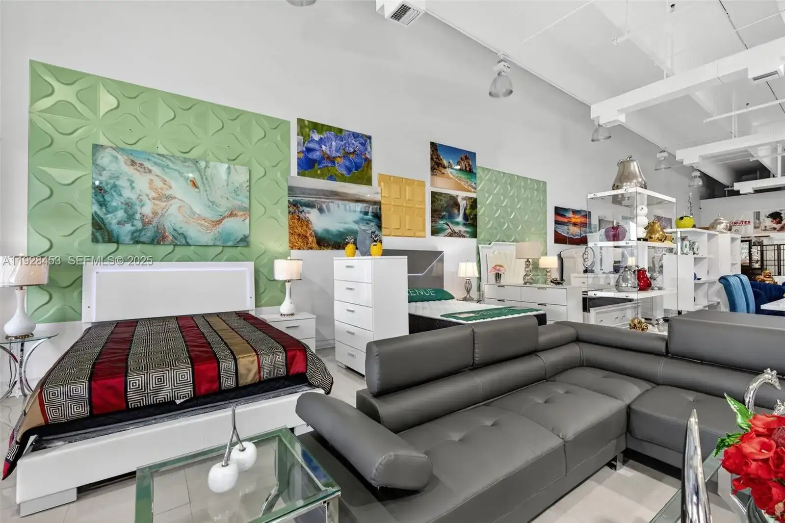Furniture Store For Sale in the Tamiami Area, Miami FL 33184 photo 4