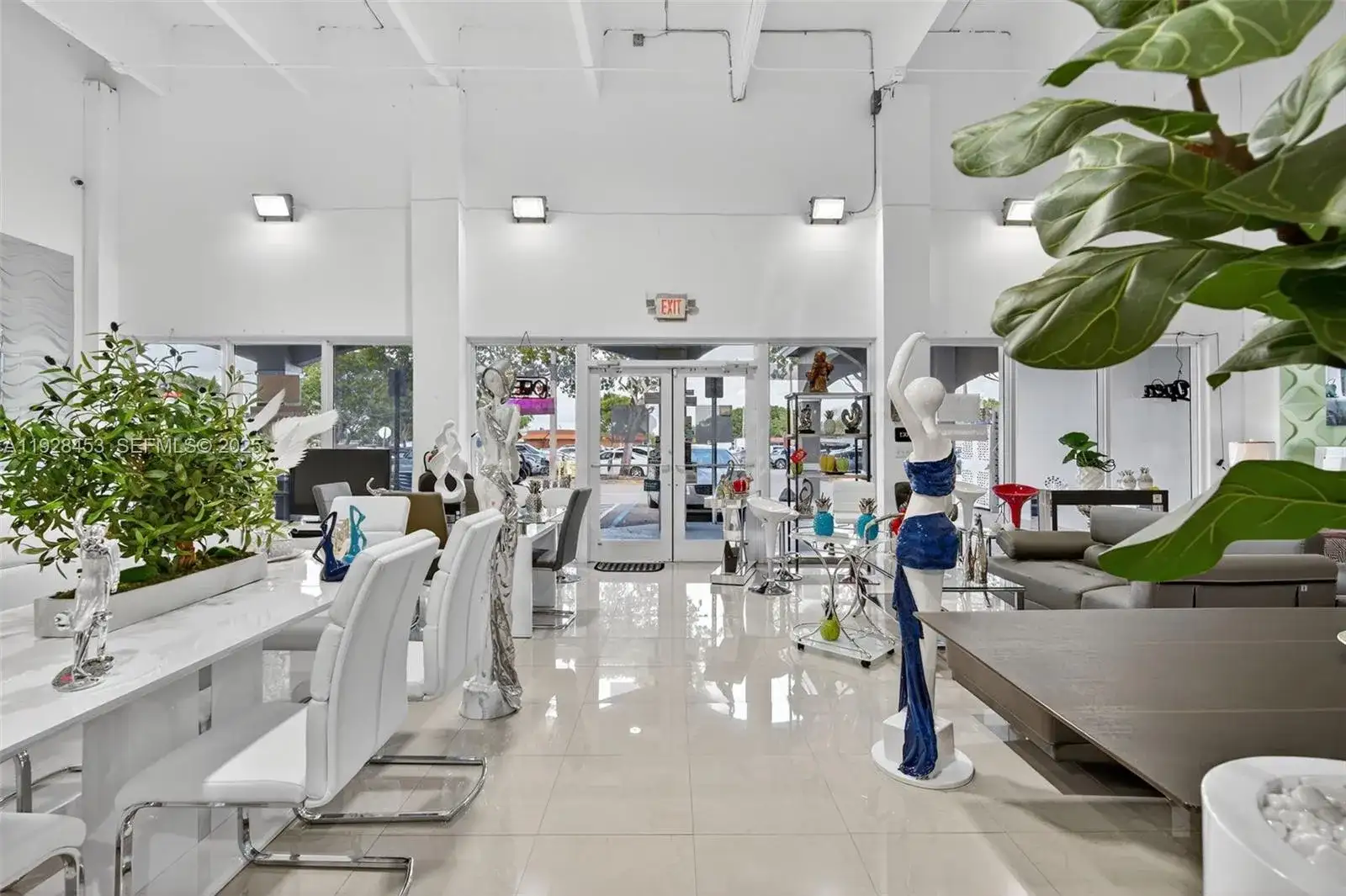 Furniture Store For Sale in the Tamiami Area, Miami FL 33184 photo 5