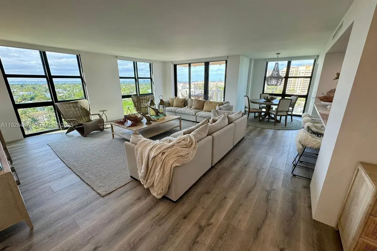 1121 Crandon Blvd # E1001, Key Biscayne FL 33149