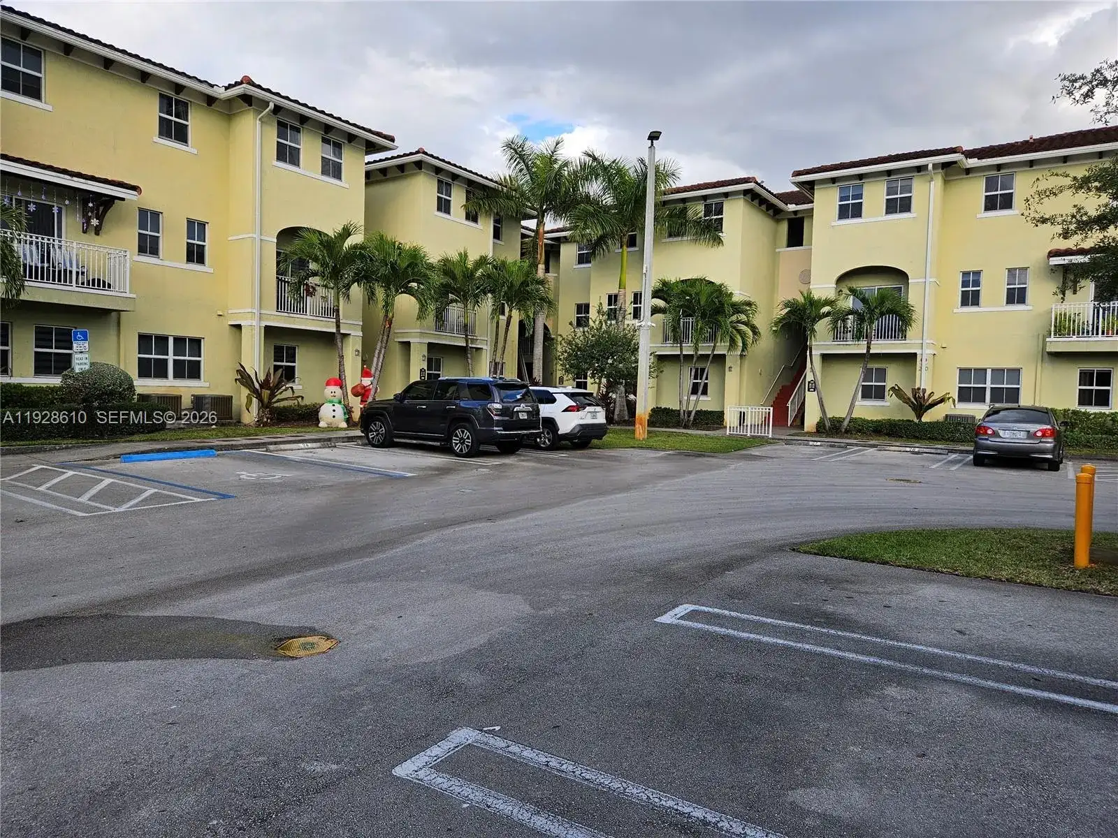 290 NW 109th Ave # 107, Miami FL 33172 photo 2