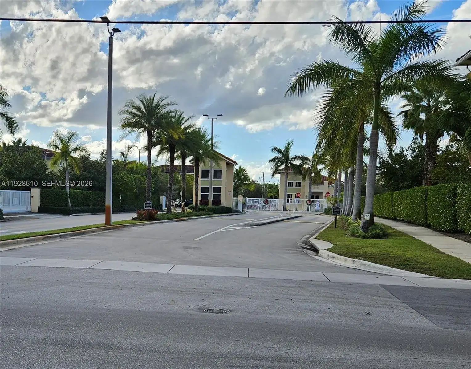 290 NW 109th Ave # 107, Miami FL 33172 photo 5