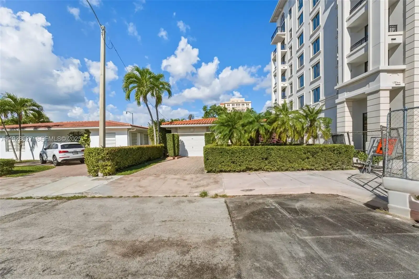 345 Malaga Ave, Coral Gables FL 33134 photo 2