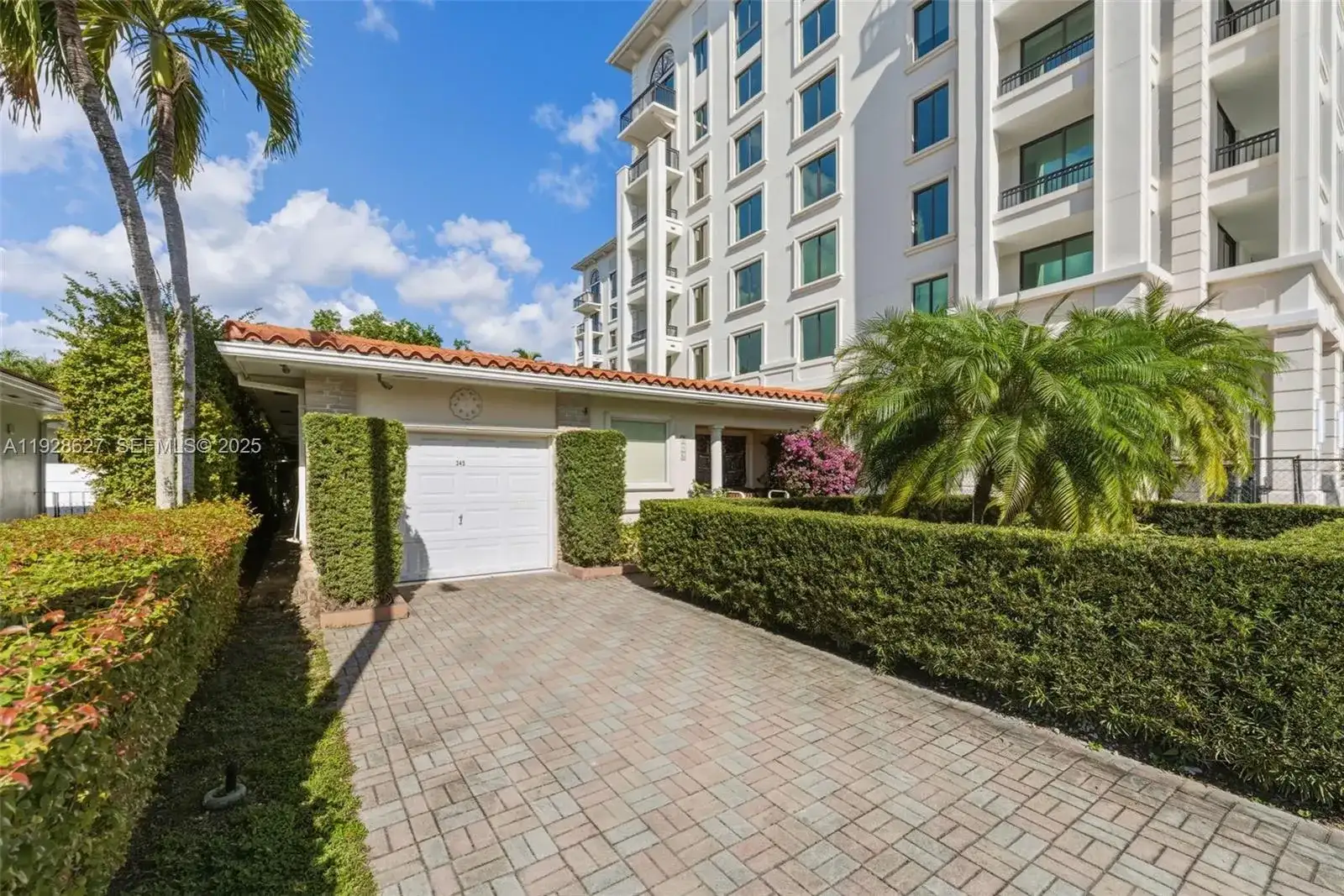 345 Malaga Ave, Coral Gables FL 33134 photo 4