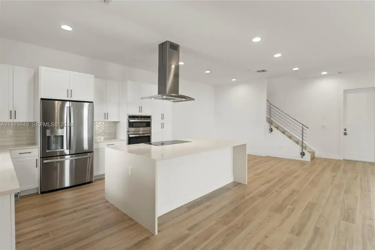 1419 SW 23rd St, Fort Lauderdale FL 33315