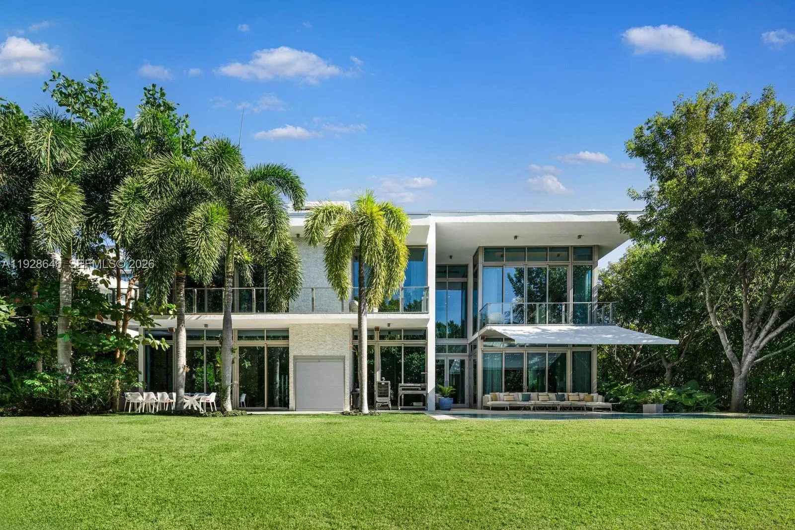 111 Reef Ln, Key Biscayne FL 33149