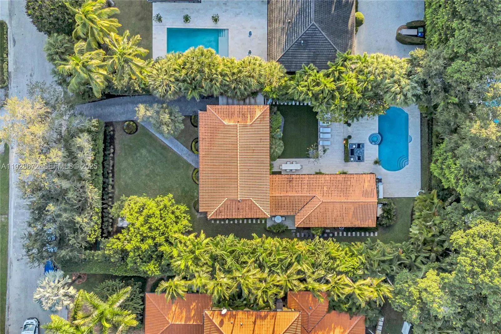 607 Melaleuca Ln, Miami FL 33137