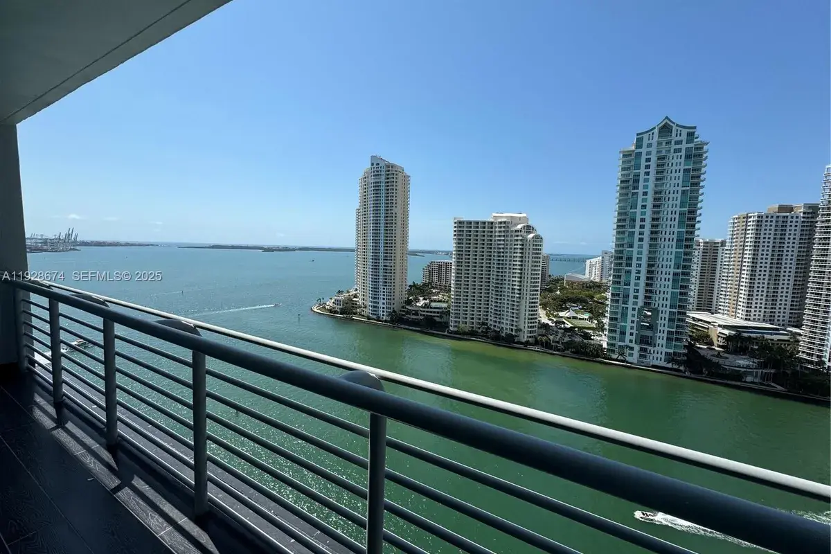 335 S Biscayne Blvd # 2403, Miami FL 33131