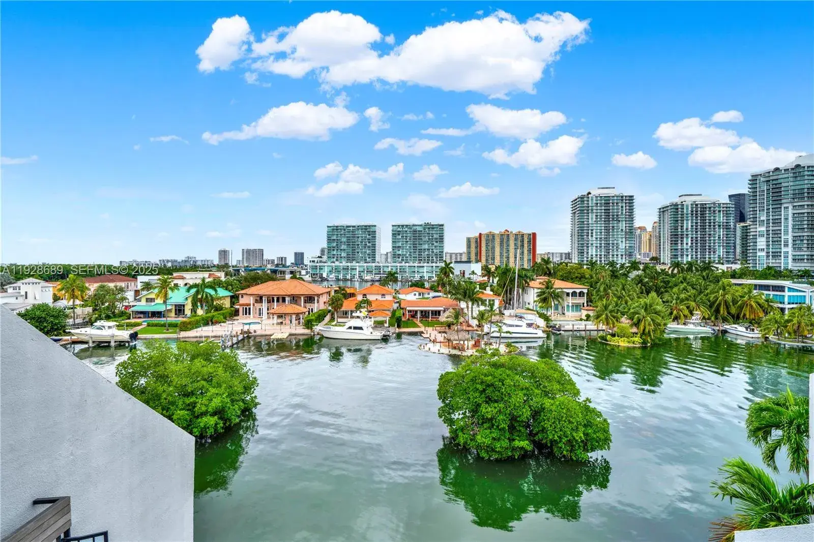 385 Poinciana Dr # 1230, Sunny Isles Beach FL 33160