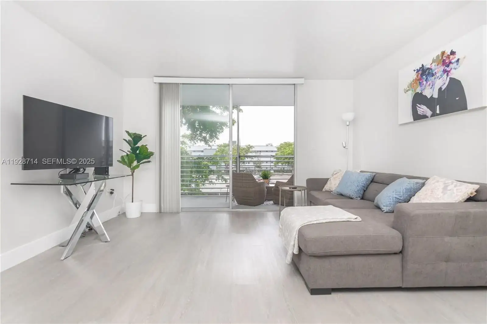 3600 NE 170th St # 308, North Miami Beach FL 33160 photo 3