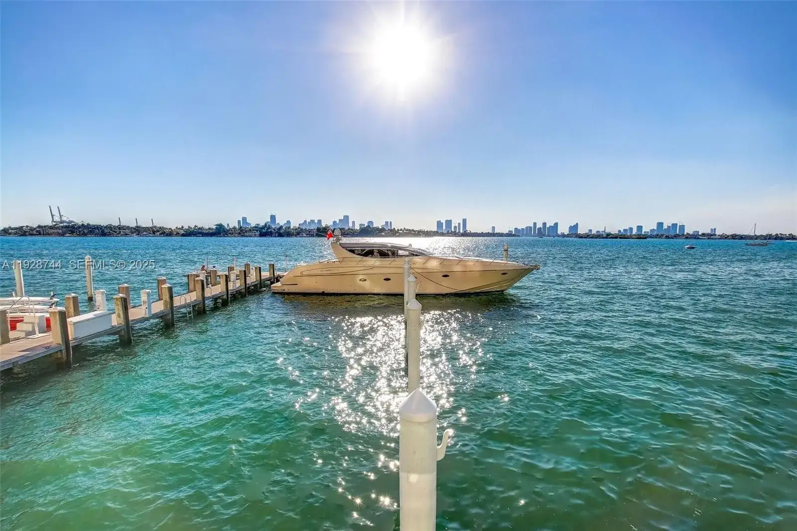 1 bath Residential for sale at 1000 West Ave, Miami Beach FL 33139