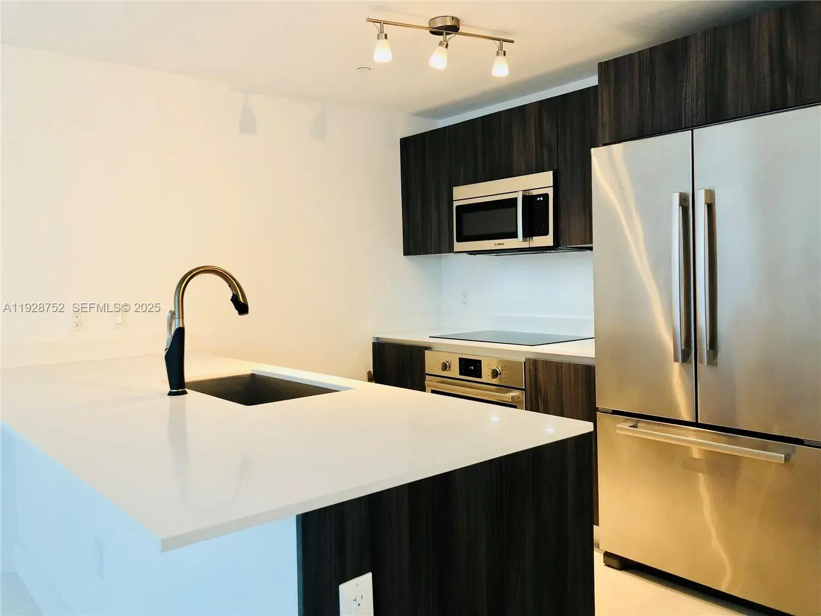 488 NE 18 Street # 907, Miami FL 33132