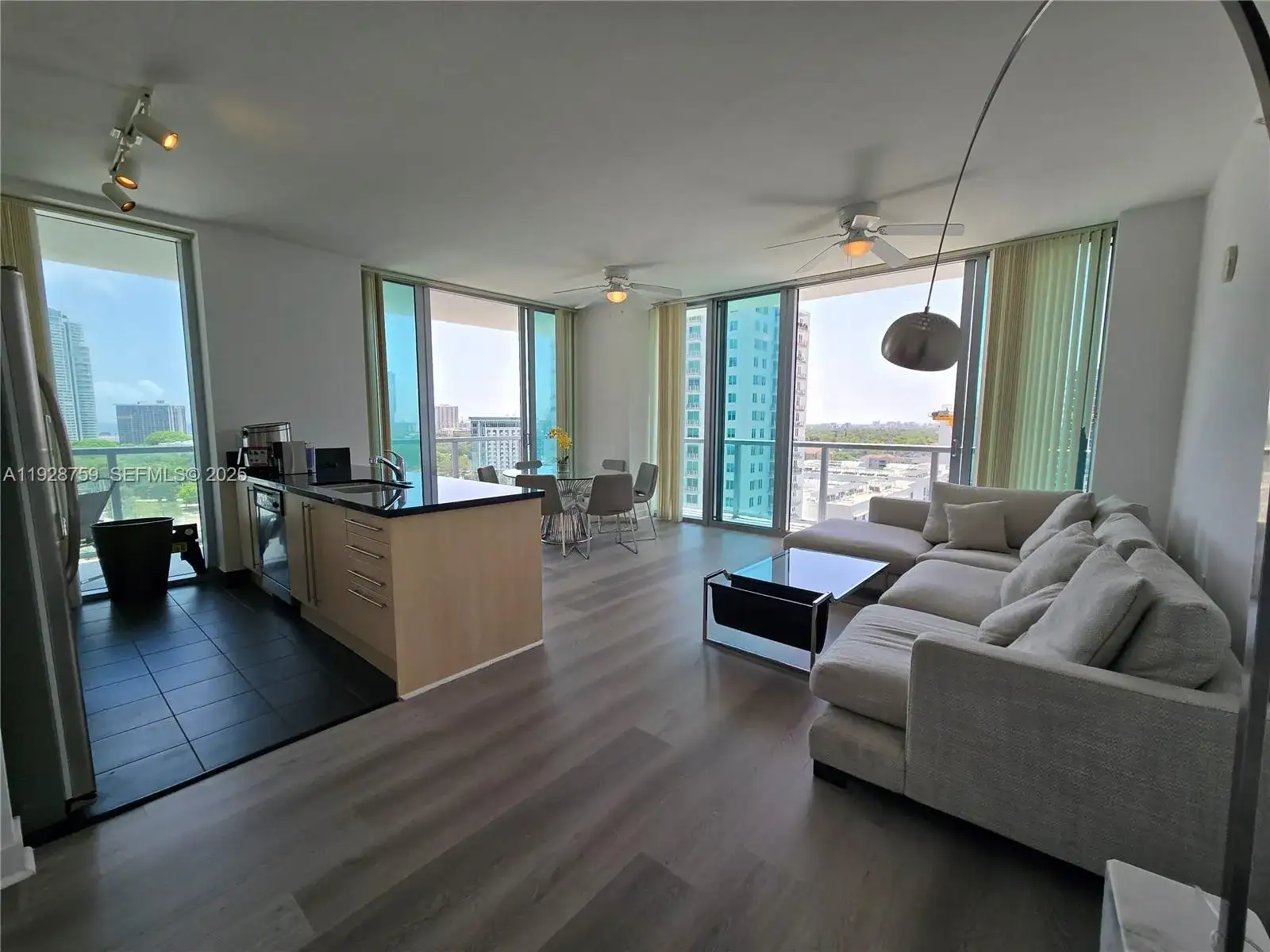 79 SW 12th St, Miami FL 33130 photo 2
