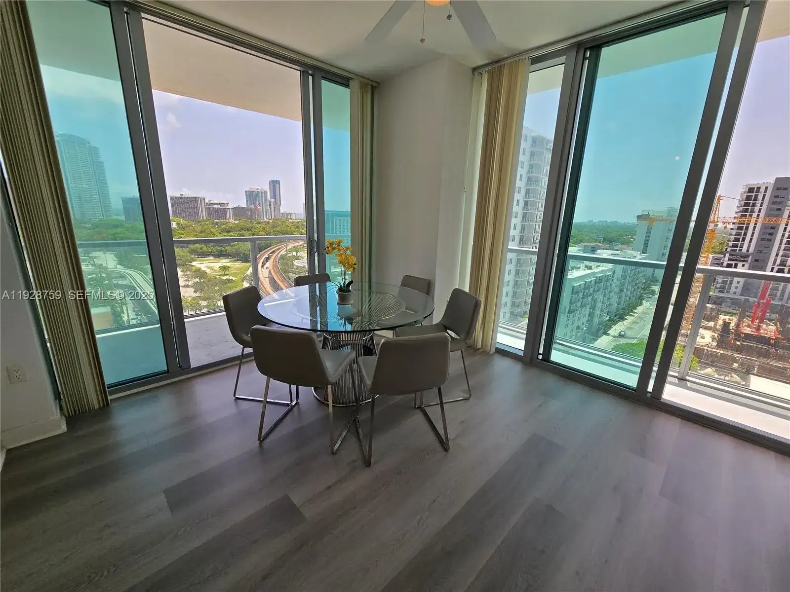 79 SW 12th St, Miami FL 33130 photo 4