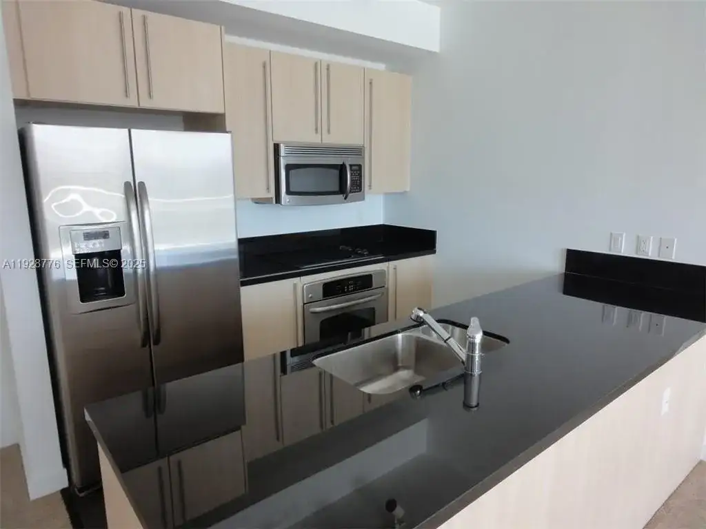 79 SW 12th St # 1203S, Miami FL 33130 photo 3