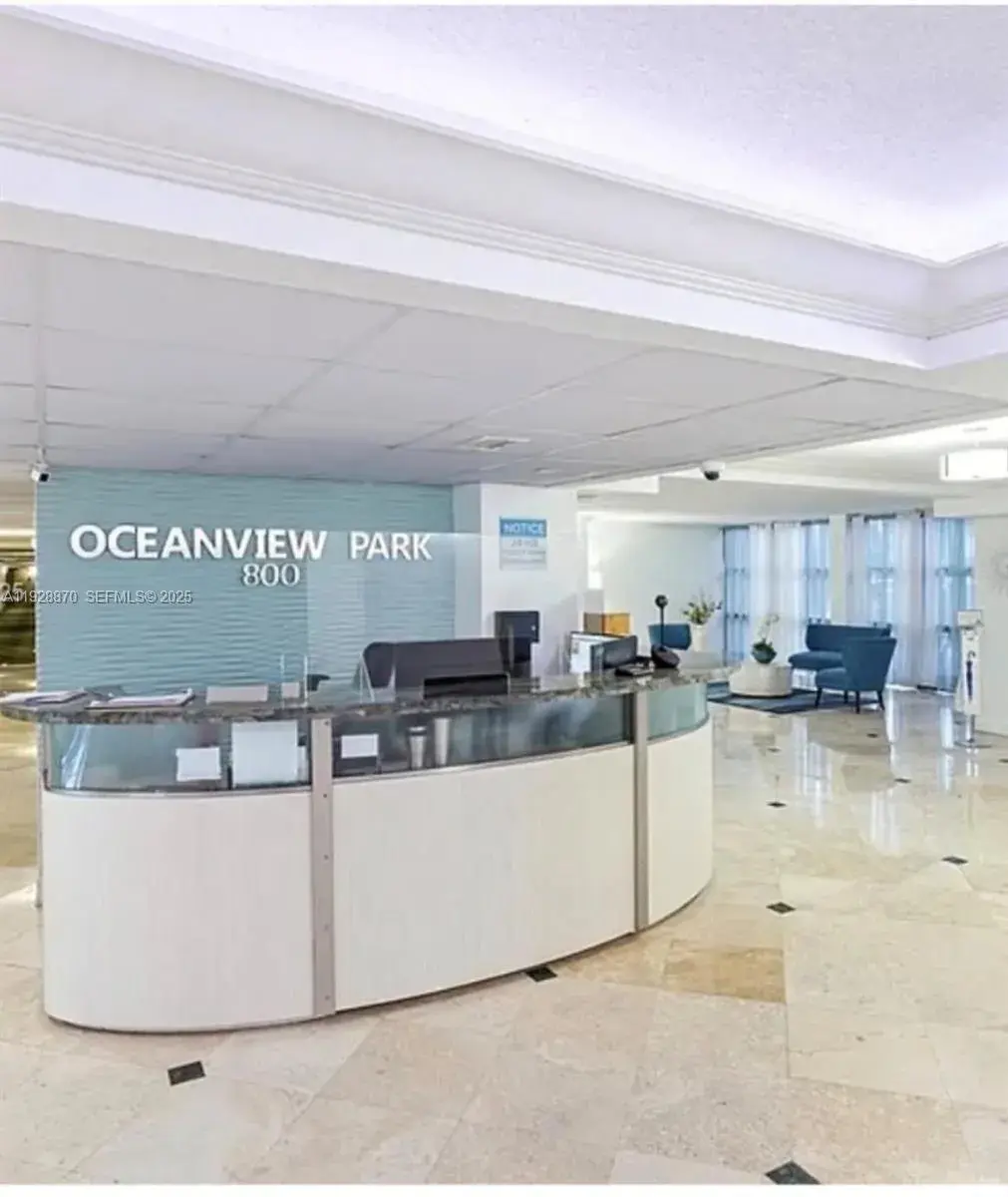 800 Parkview Dr # 1018, Hallandale Beach FL 33009