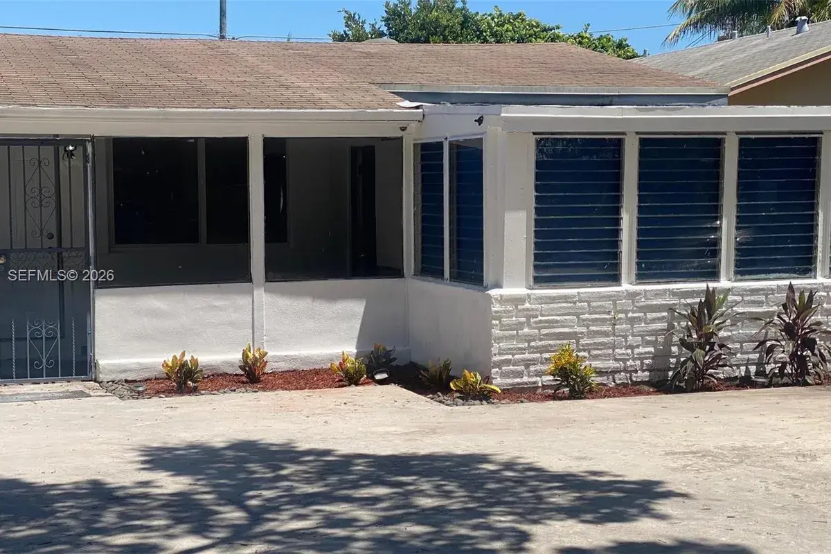 1947 Garfield St, Hollywood FL 33020