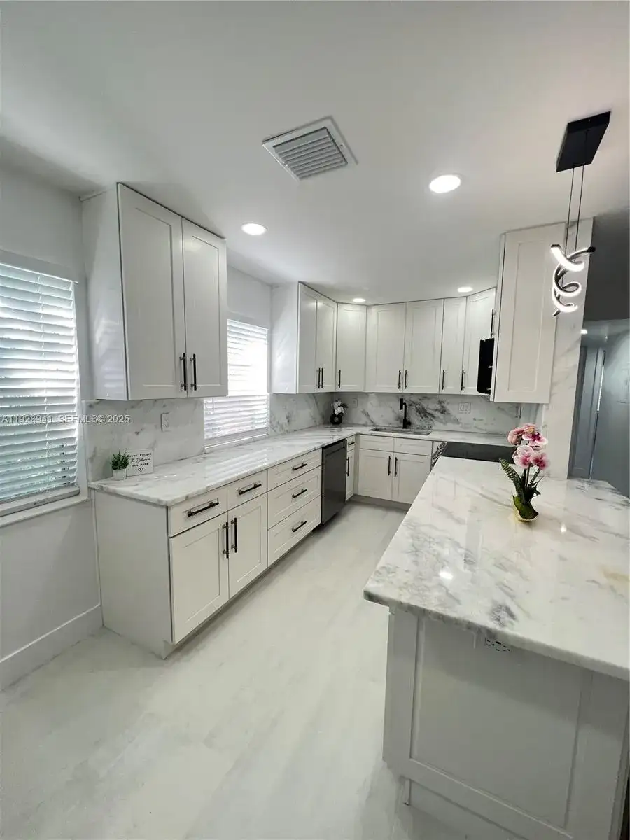 708 Normandy O # 708, Delray Beach FL 33484 photo 2