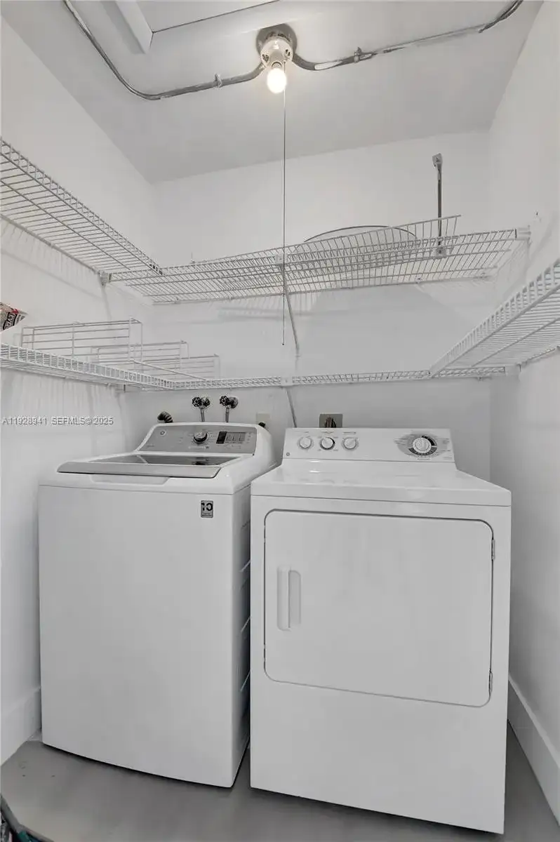 708 Normandy O # 708, Delray Beach FL 33484 photo 4