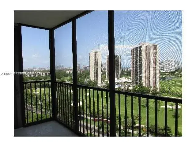 20100 W Country Club Dr # 1606, Aventura FL 33180
